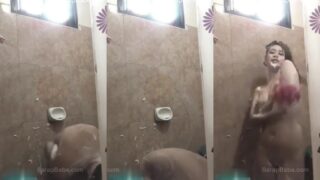 Hot pinay taking a bath for her boyfriend