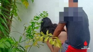 Pinay New Viral – Nagpakantot sa Bakuran ang Malibog Kong Tropa