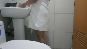 Quickie sa banyo nag paraos lang ng libog