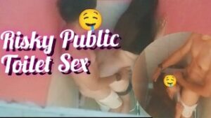 RISKY PUBLIC TOILET SEX, Inabutan ng Libog Sa Cr Ng Resort Nagkantutan Kami Ni Hipag daming tao,